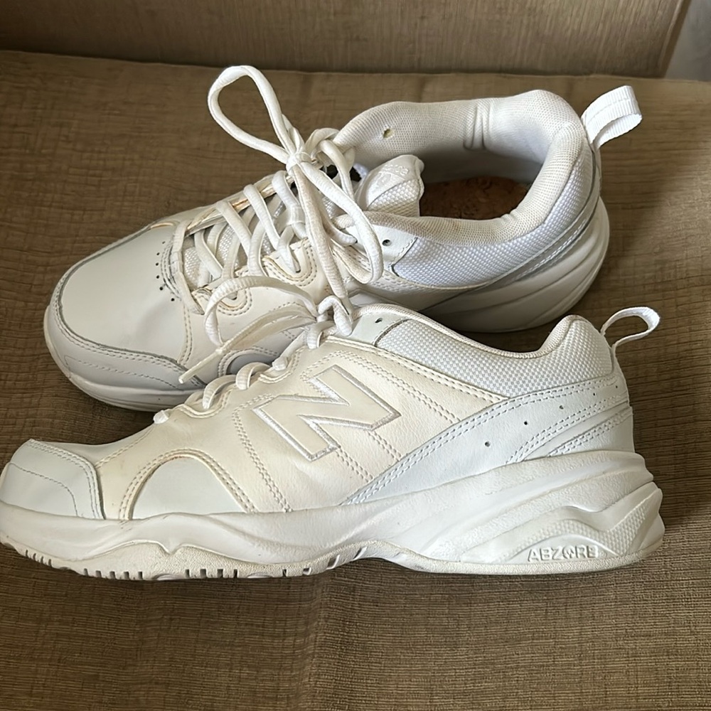 New Balance 609 Athletic Running Shoe